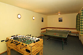 Billard und Tischtennisraum im Haus Weghofer
